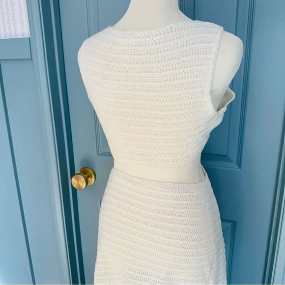 New Devon Windsor Sonya Crochet Cream Cutout Midi Dress - Picture 11 of 15